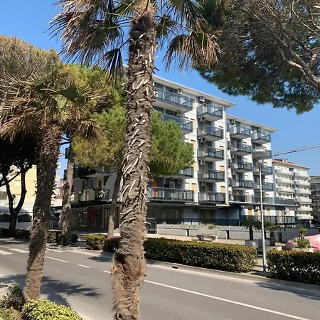 公寓 Uno Apartamento 比比翁
